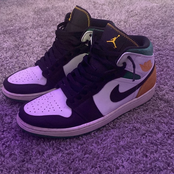 Air Jordan 1 Mid SE Oakland White Laser Orange Green M SIZE 9 - Picture 3 of 6